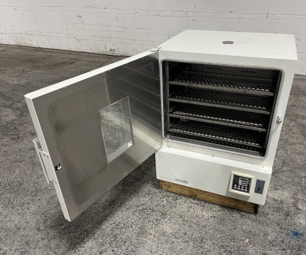 One used LR Technologies DKN-600 Mechanical Convection incubator - Image 4