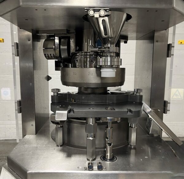 One used Parle Elizabeth Tools EP-200 Single Rotary Tablet Press - Image 3