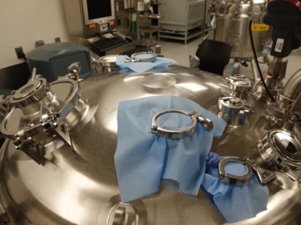 One Used 500 Liter DCI Reactor, Hastelloy C22 with Lightnin Mixer - Image 6