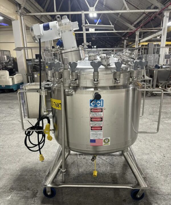 One Used 500 Liter DCI Reactor, Hastelloy C22, with Lightnin Mixer - Image 3