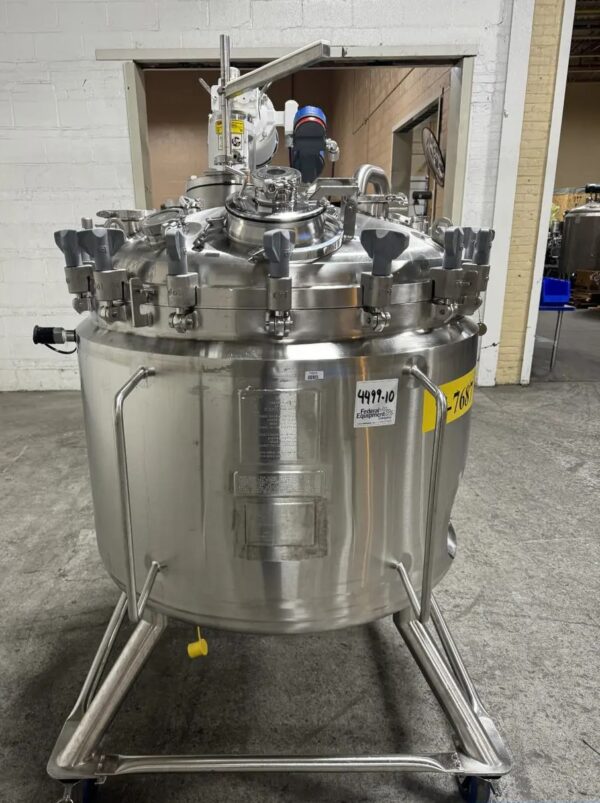 One Used 500 Liter DCI Reactor, Hastelloy C22, with Lightnin Mixer - Image 4