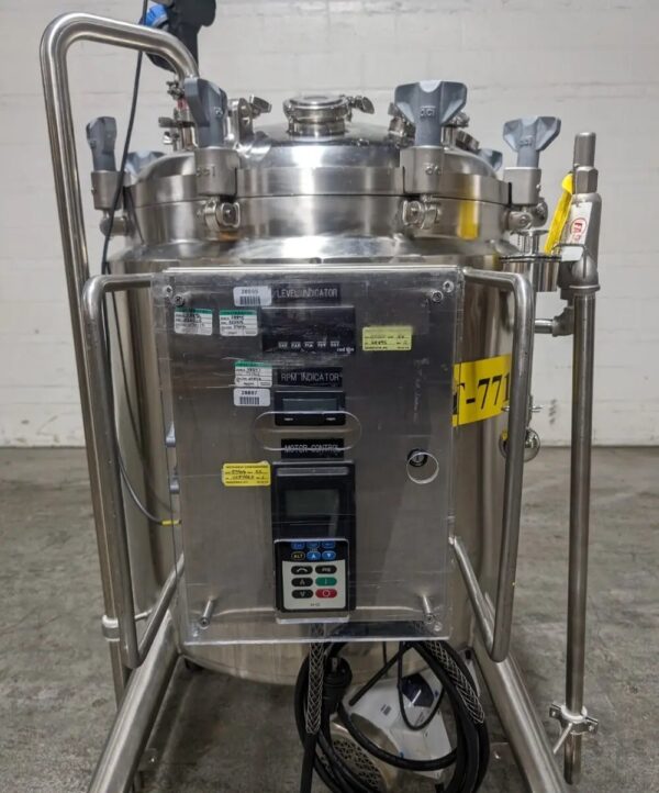 One Used 250 Liter DCI Reactor, Hastelloy C22, with Lightnin Mixer - Image 6