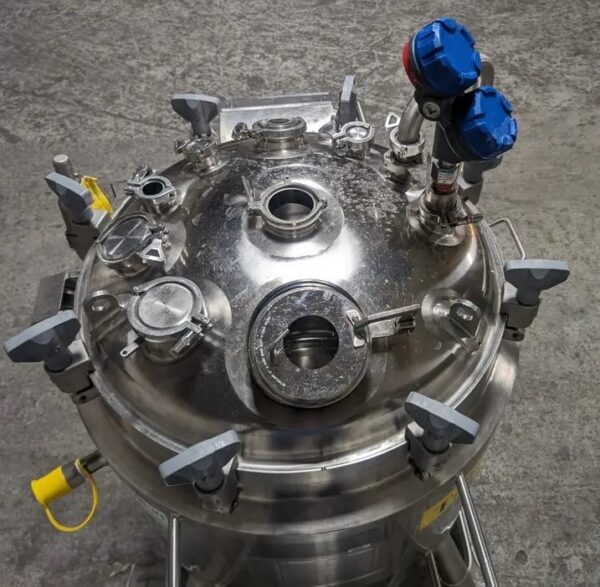 One Used 250 Liter DCI Reactor, Hastelloy C22, with Lightnin Mixer - Image 8