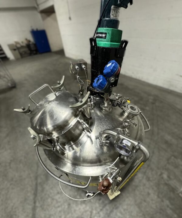 One Used 500 Liter Precision Stainless Reactor, 316 S/S, with Lightnin Mixer - Image 8