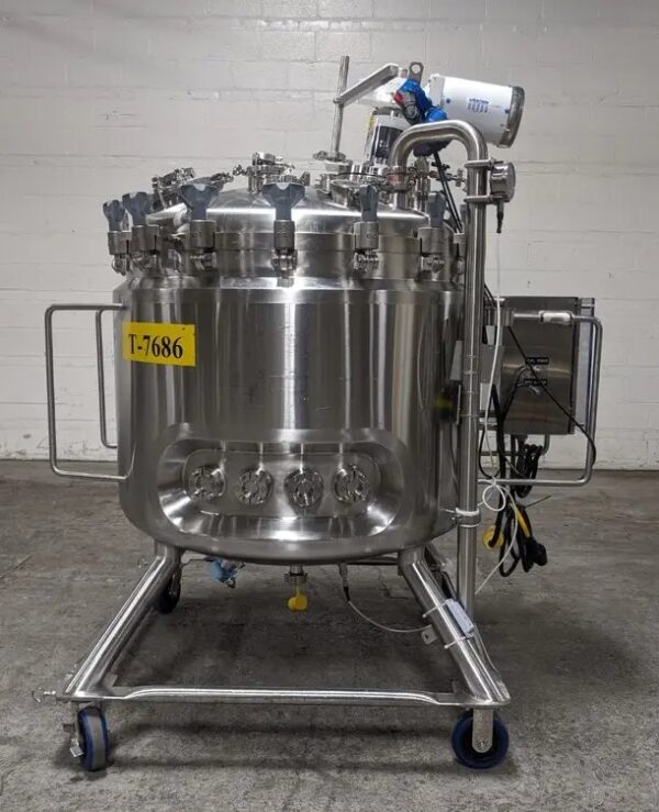 500 Liter DCI Reactor, Hastelloy C22, with Lightnin Mixer