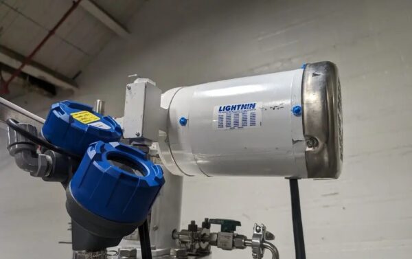 500 Liter DCI Reactor, Hastelloy C22, with Lightnin Mixer - Image 7