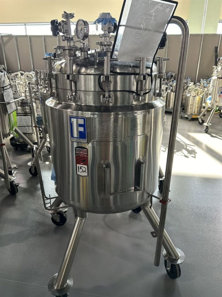 One Used 2012 Feldmeier 200L Mobile Vessel w/ Agitator & Millipore GMP500 Novaseptic Mixer