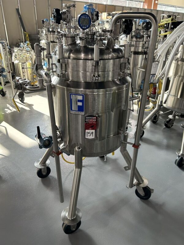 One Used 2012 Feldmeier 100L Mobile Reactor w/ Agitator & Millipore GMP500 Novaseptic Mixer - Image 2