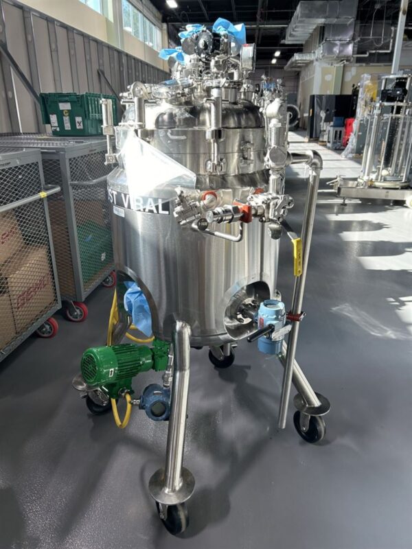 One Used 2012 Feldmeier 100L Mobile Reactor w/ Agitator & Millipore GMP500 Novaseptic Mixer - Image 3