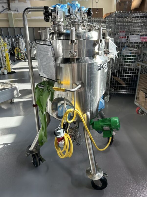 One Used 2012 Feldmeier 100L Mobile Reactor w/ Agitator & Millipore GMP500 Novaseptic Mixer - Image 4